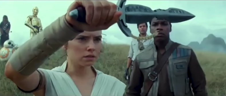 rey-sith-dagger-rise-skywalker rey-sith-dagger-rise-skywalker