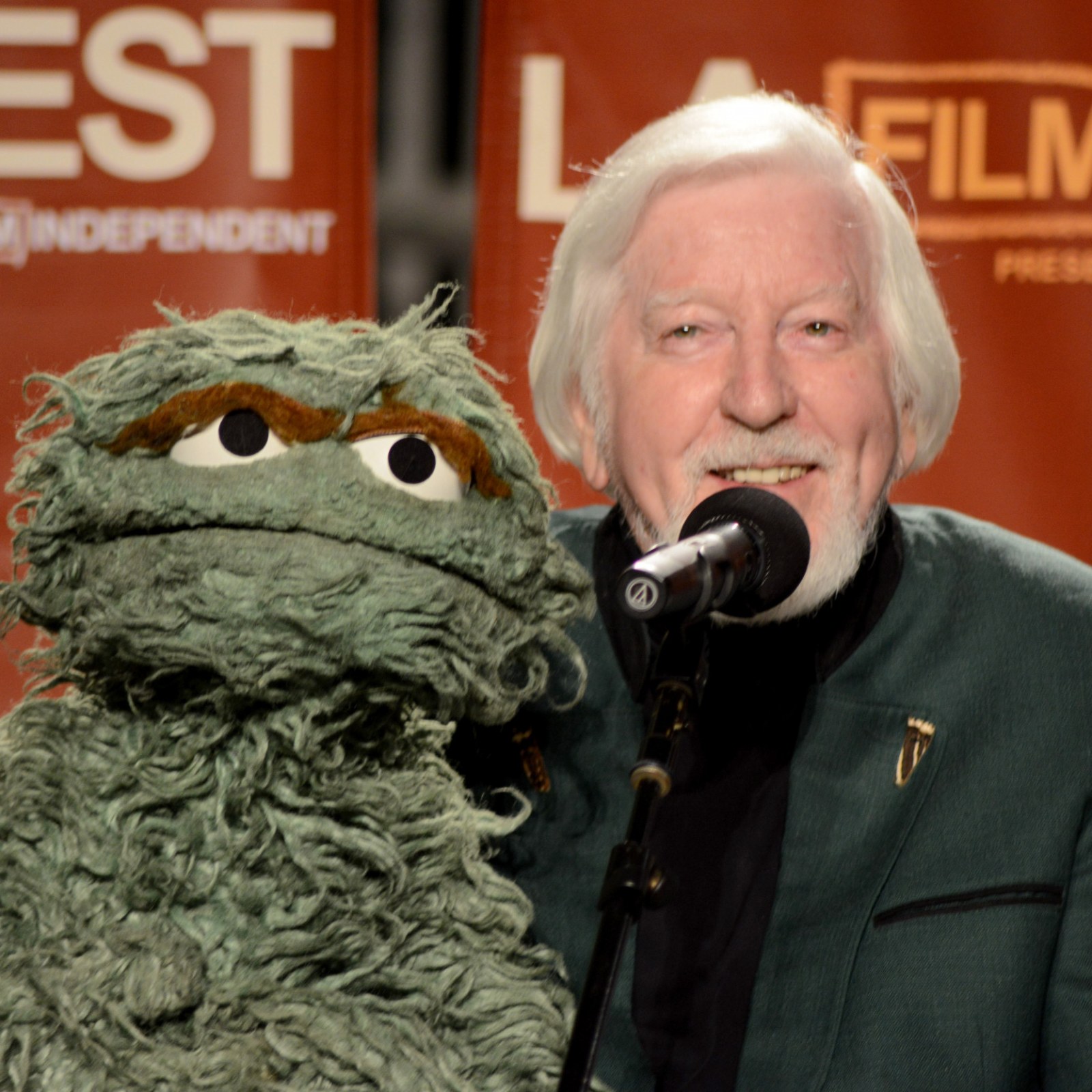 Here Are Some Of Puppeteer Caroll Spinney S Notable Quotes About Big Bird And Oscar The Grouch Here Are Some Of Puppeteer Caroll Spinney S Notable Quotes About Big Bird And Oscar The Grouch