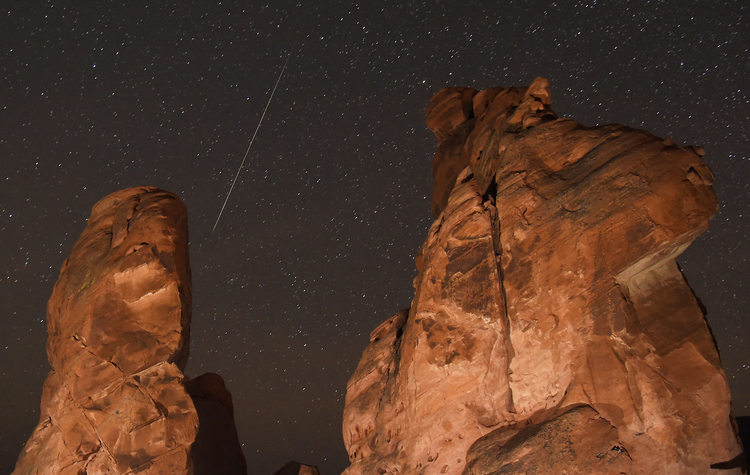 Geminid Meteor Shower: Shooting Stars From Spectacular Celestial Event ...