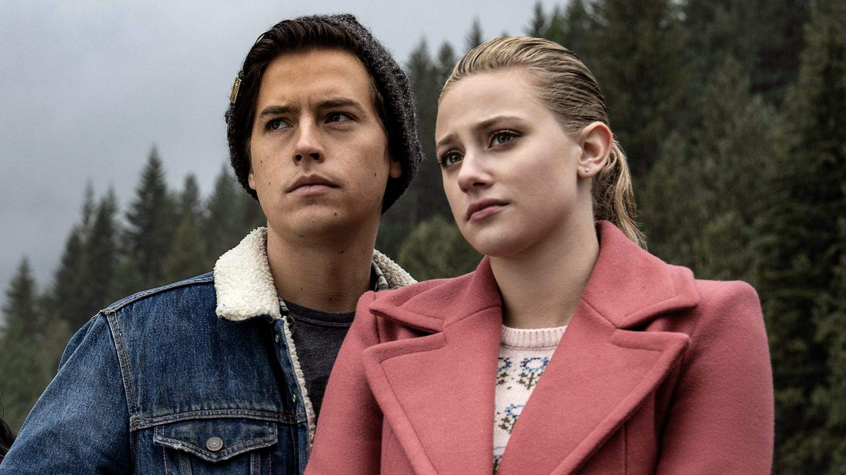 All the clues Betty did and did not kill Jughead in "Riverdale" S...