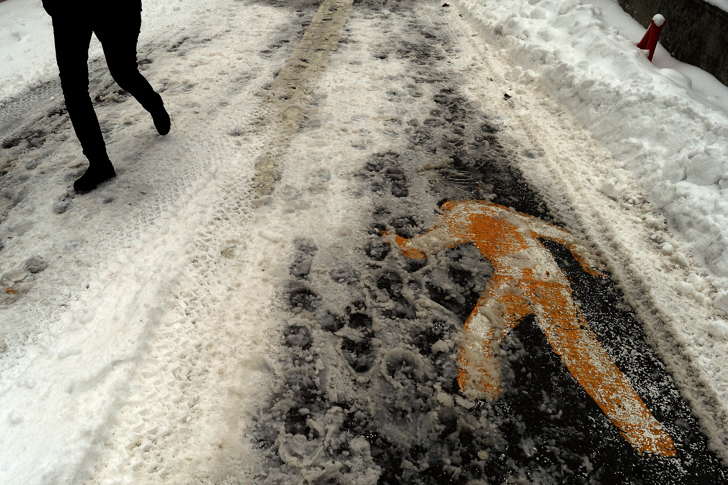 Washington, D.C., Baltimore Snow Forecast Wintry Mix Causes School Closures, Federal Government