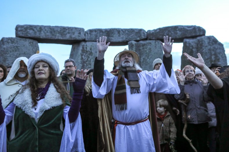winter solstice celebrations traditions stonehenge 