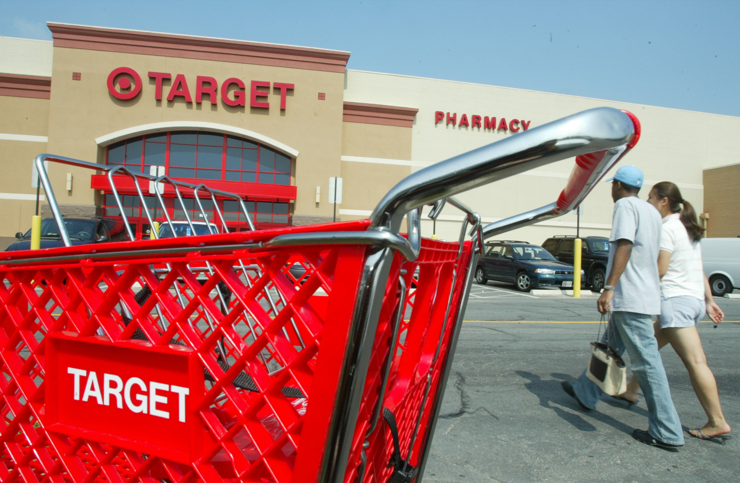 Target Shoplifter Hurls Baby At Security Before Fleeing Store: Police ...