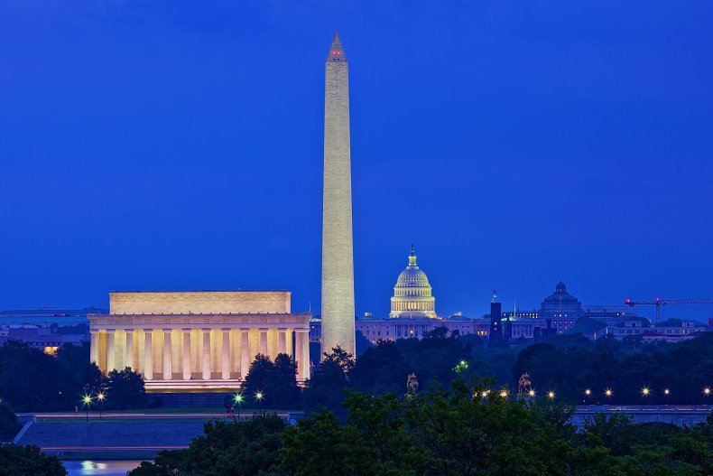 Washington Due To Keep Shutdown At Bay