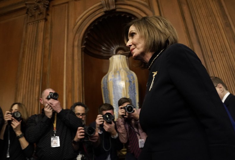Pelosi hand articles impeachment senate Pelosi hand articles impeachment senate