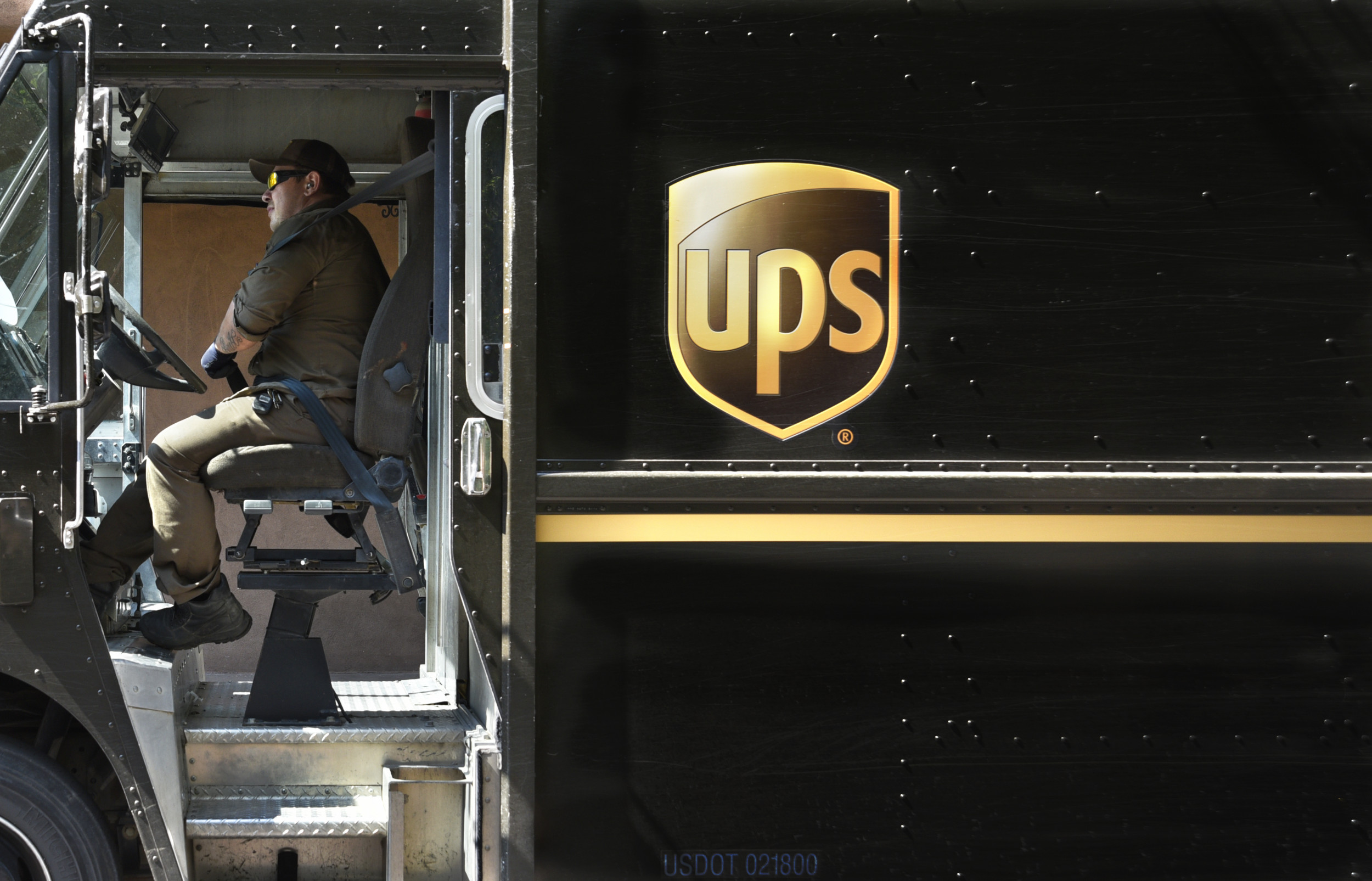 ups seasonal driver helper reddit - Russ Dominguez