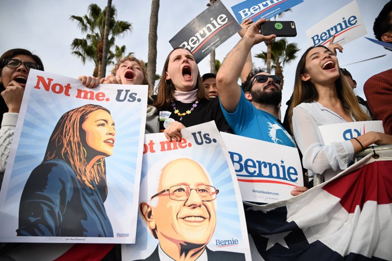 Young People Rally for Sanders in California