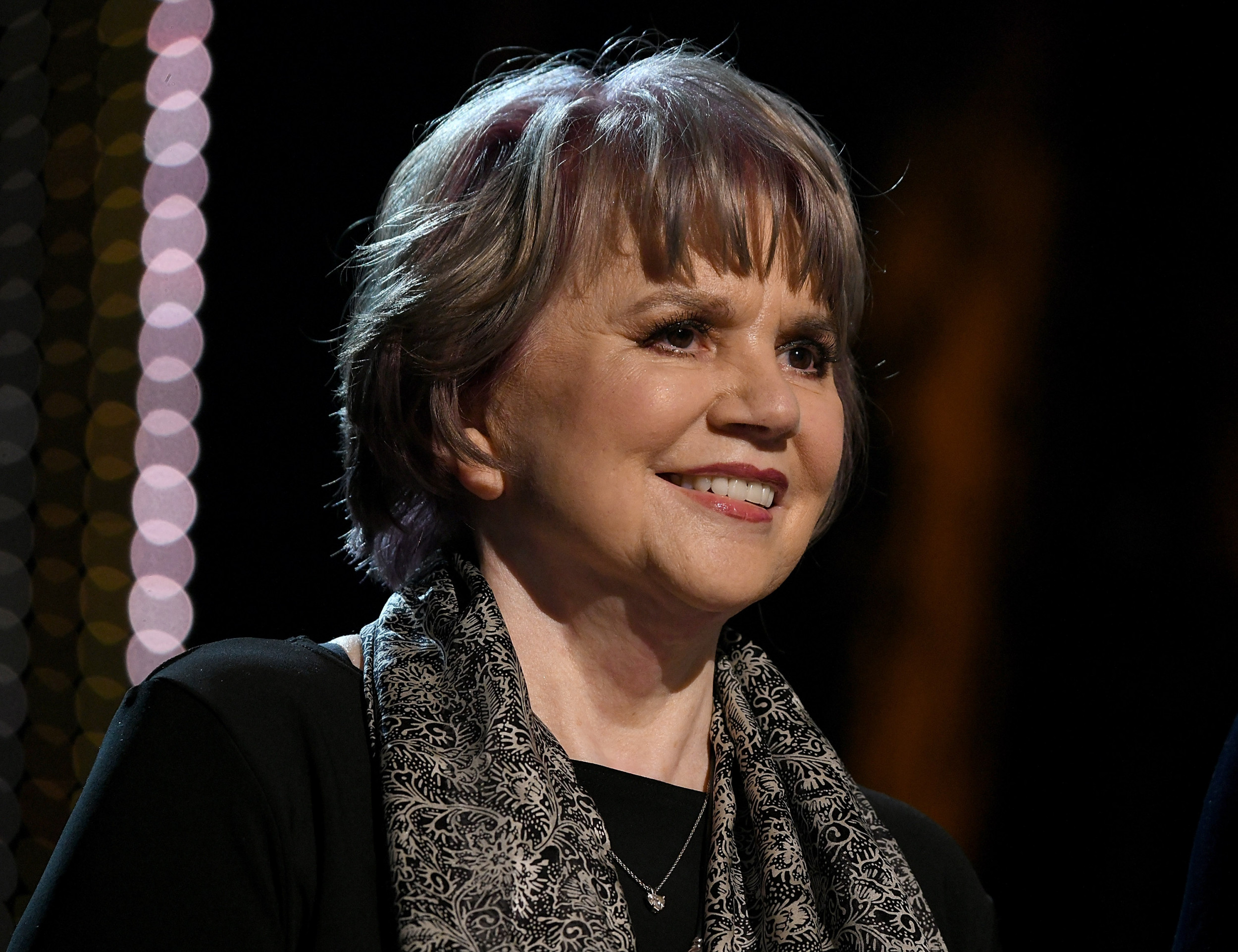 Linda Ronstadt Compares Donald Trump to Adolf Hitler, Says 'If You Read
