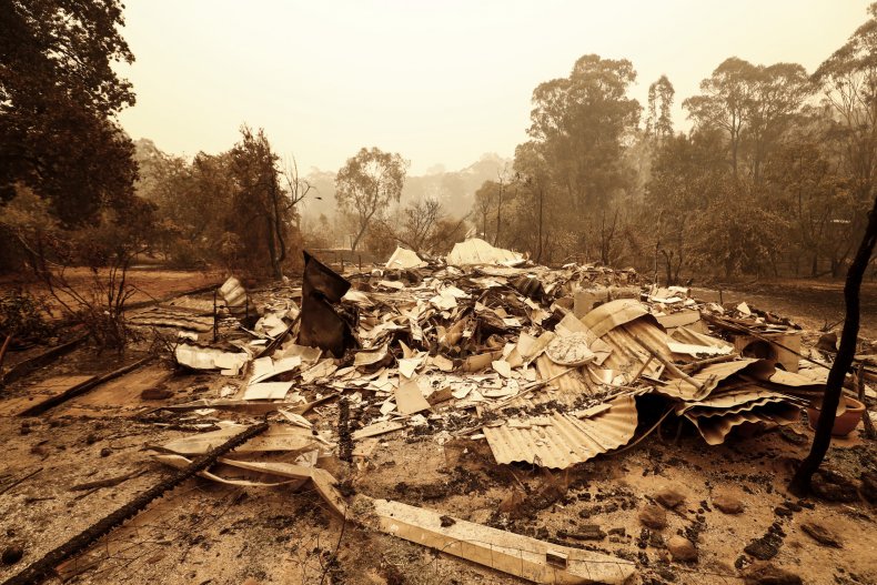 wildfire australia pictures destruction