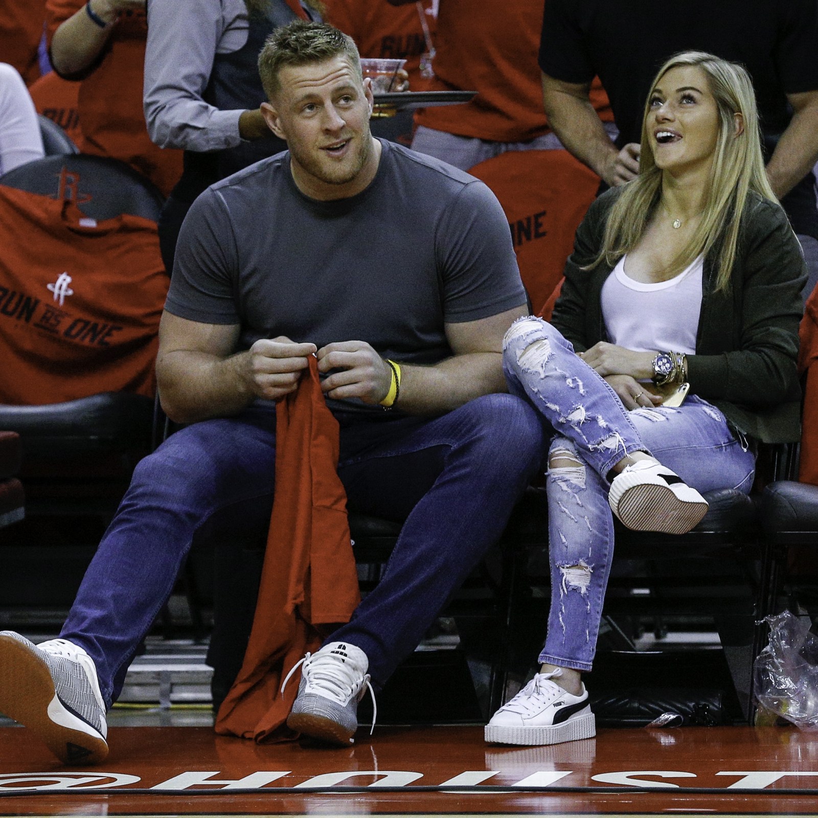 Texans J J Watt Criticizes News Station For Headline That Fails To Include Fiancee Kealia Ohai S Name Texans J J Watt Criticizes News Station For Headline That Fails To Include Fiancee Kealia Ohai S Name