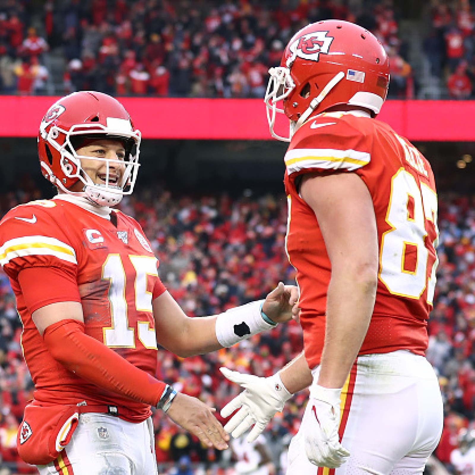 Kansas City Chiefs Win Wild, Record-Filled Game and Open As The Favorite in  AFC Championship Game