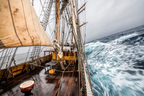CUL_ExtremeVacations_08