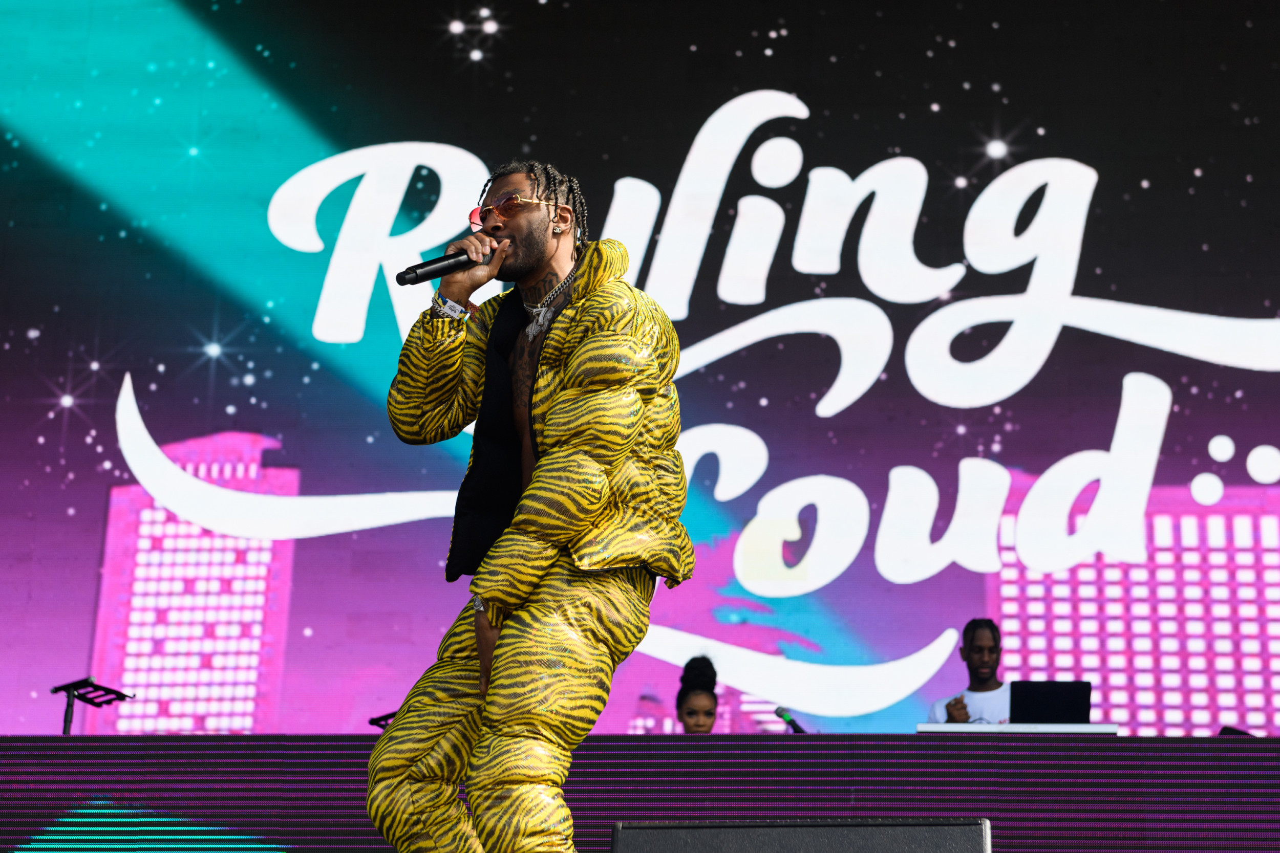 What's the difference between GA, GA+, VIP, VIP Munchies, and Loud Club? 🎟  – Rolling Loud Festival