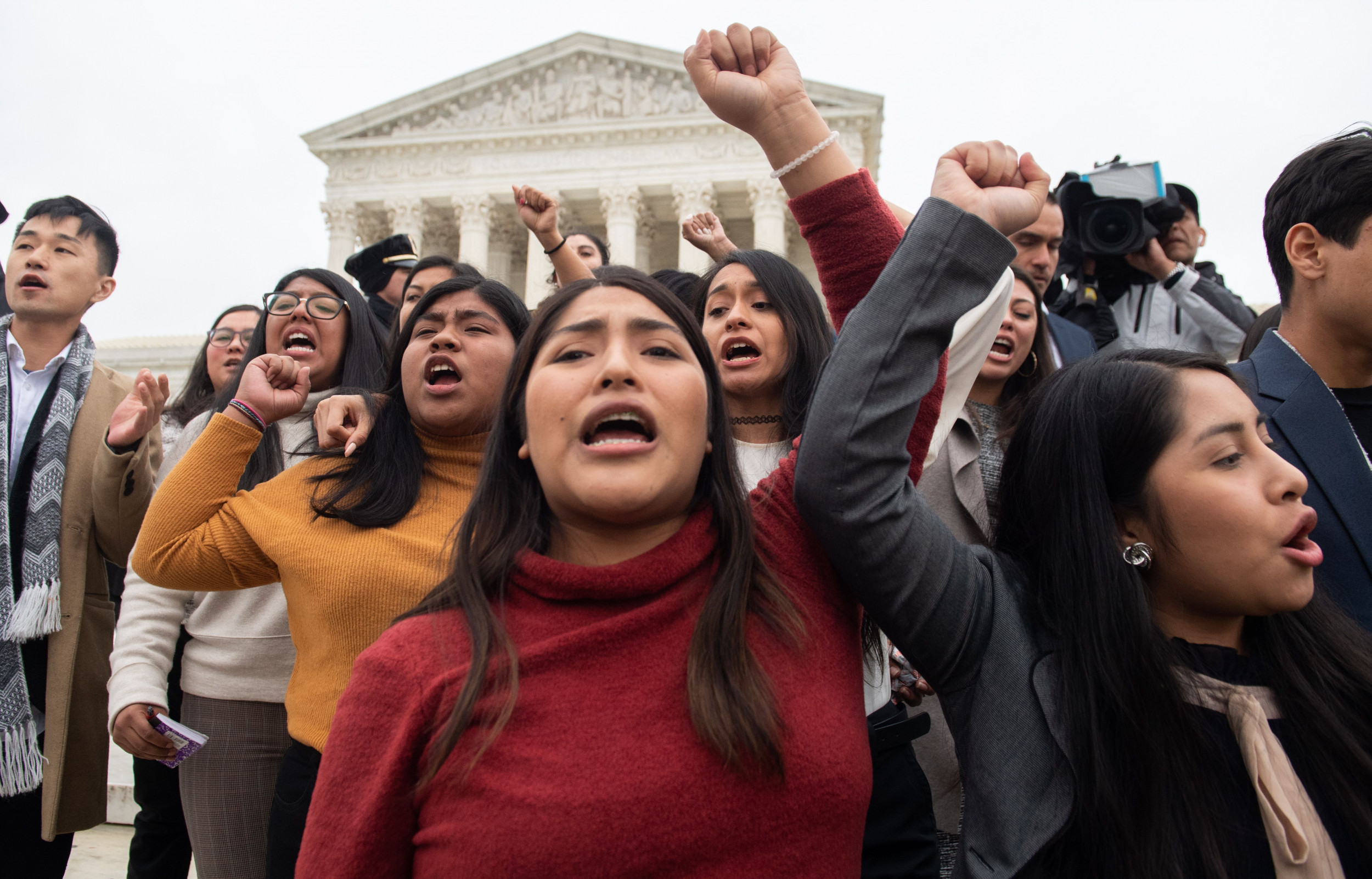 ICE Says It Will Deport Dreamers. Will the Supreme Court Let It ...