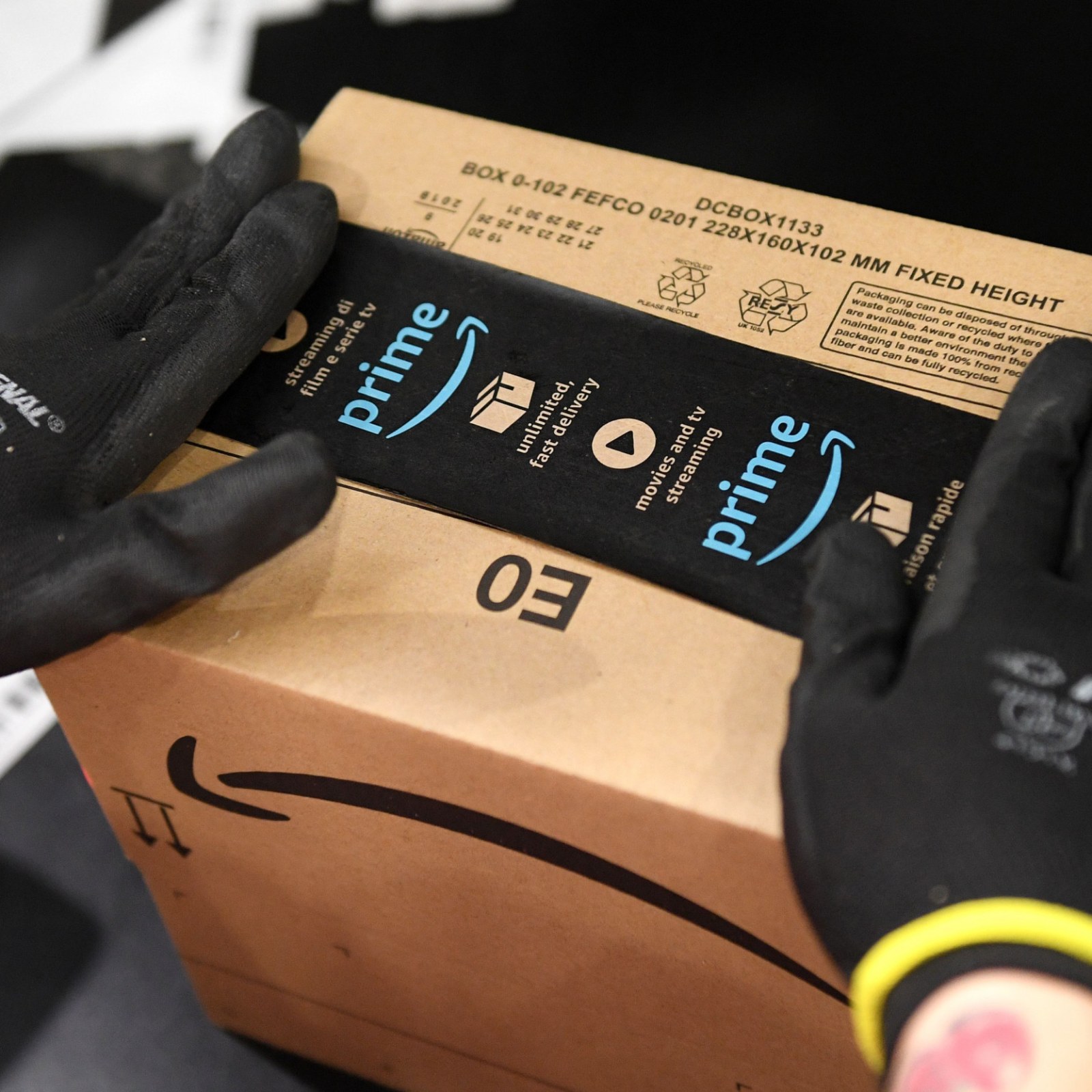 Amazon S Choice Badge Is Exploited By Fake Reviews And Could Mislead Millions Of Customers Researchers Say Amazon S Choice Badge Is Exploited By Fake Reviews And Could Mislead Millions Of Customers Researchers Say