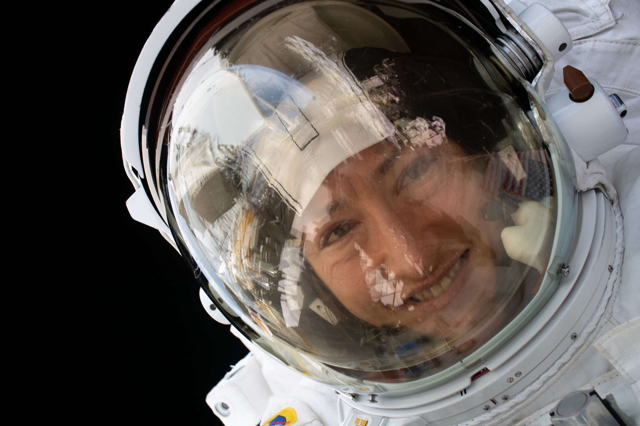Hasil gambar untuk Astronot NASA Christina Koch