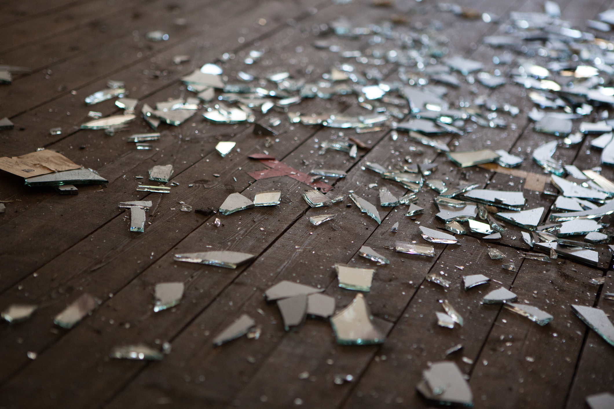 Art Critic Accidentally Destroys 19 000 Sculpture With A Soda Can