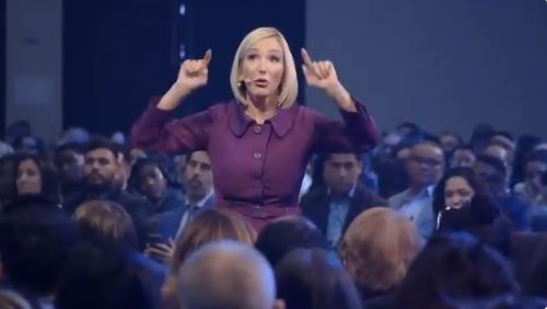 Trumps Spiritual Adviser Paula White Appeals To Christians To Give To The Church Before Paying