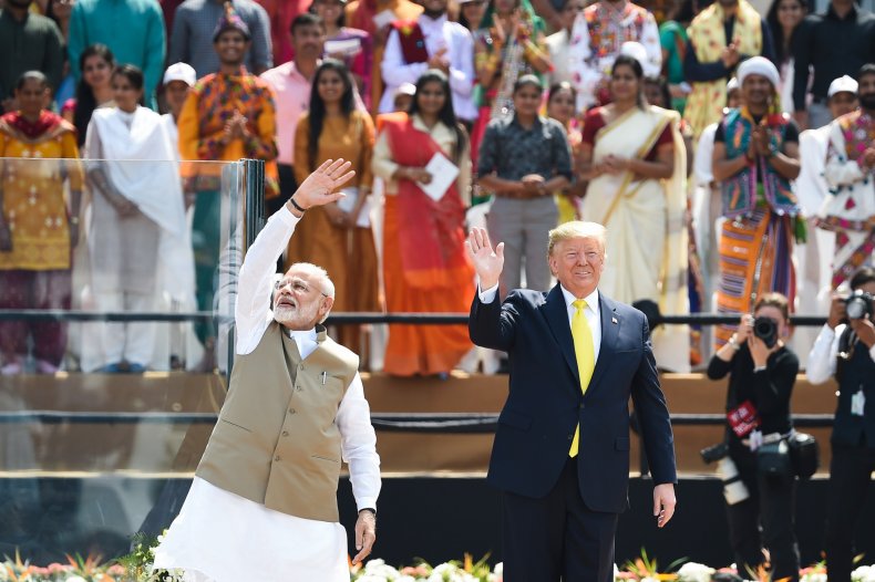 Trump India visit crowd sizes