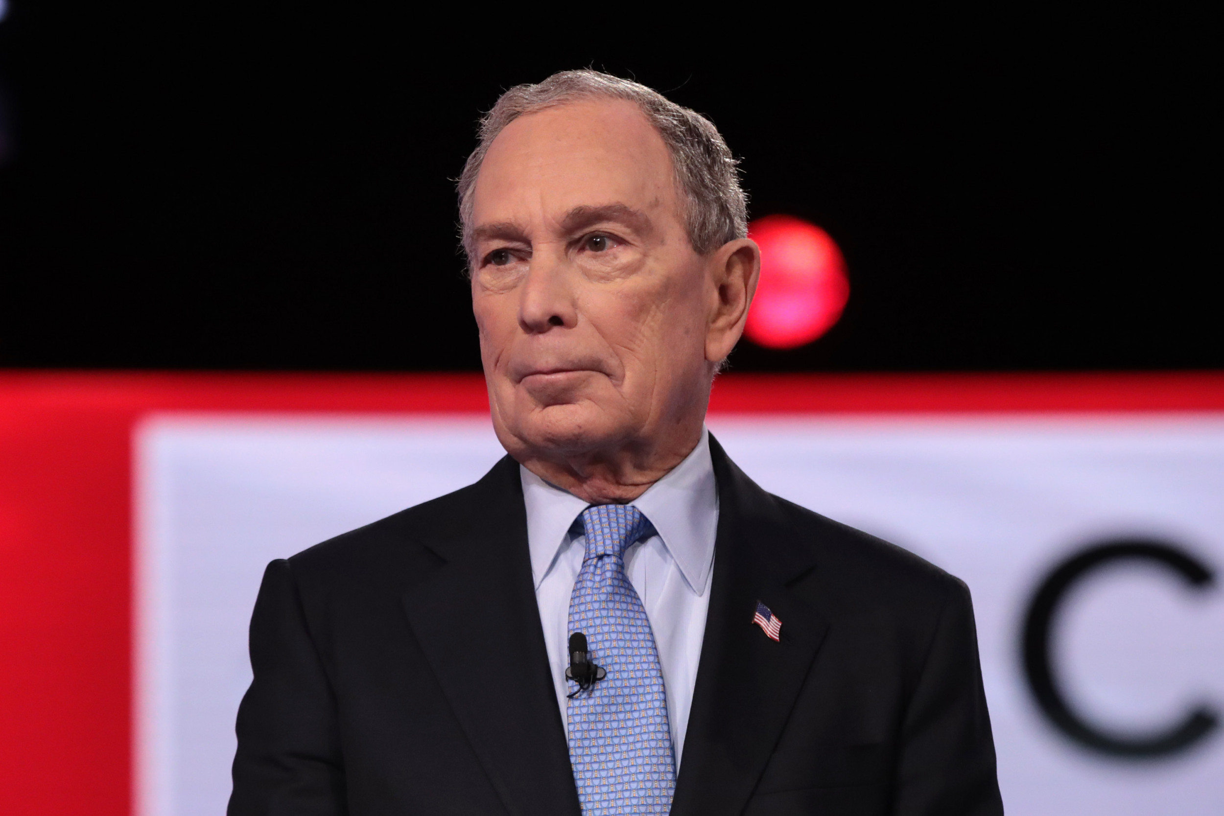 Bloomberg Apologizes for Making Jokes That Made Woman Feel ...