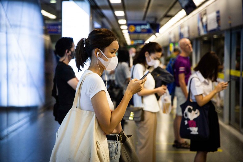coronavirus risk who catches it report coronavirus risk who catches it report