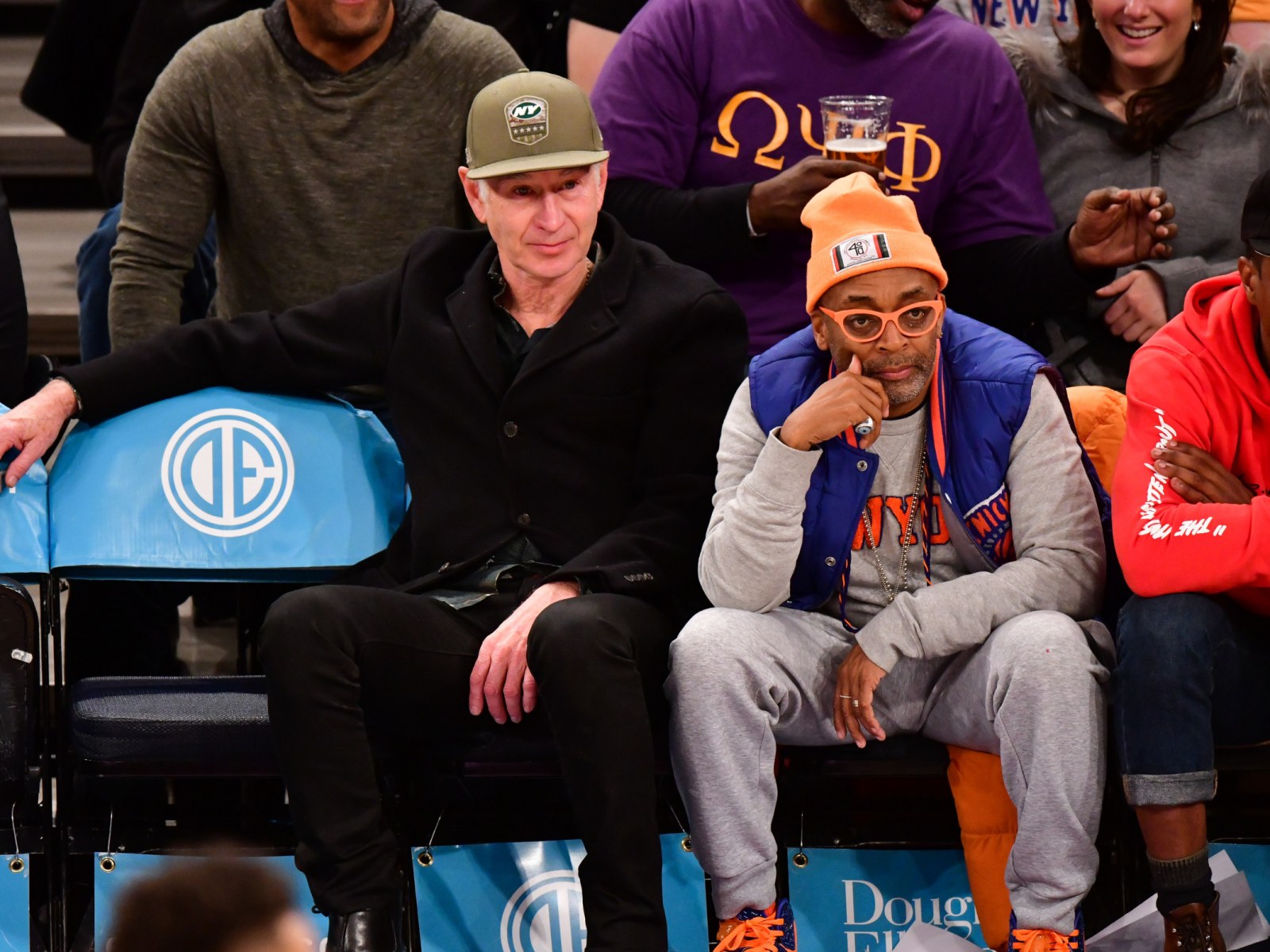 Spike Lee riles up controversy after cheering for Knicks' rival in playoffs