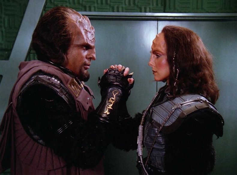 star-trek-klingon-mating-ritual