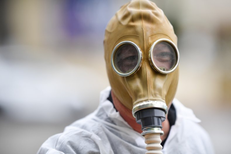 Howie Mandel wears a gas mask costume on March 10, 2020 in Los Angeles, California