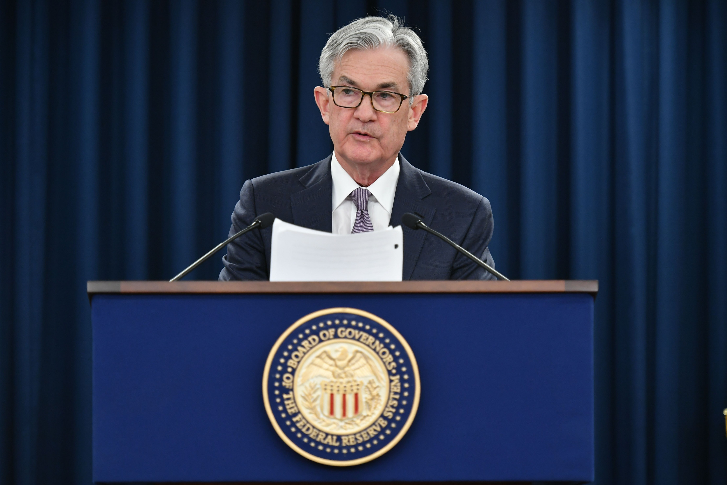 Federal Reserve Slashes Interest Rates To Near 0% Amid Coronavirus ...