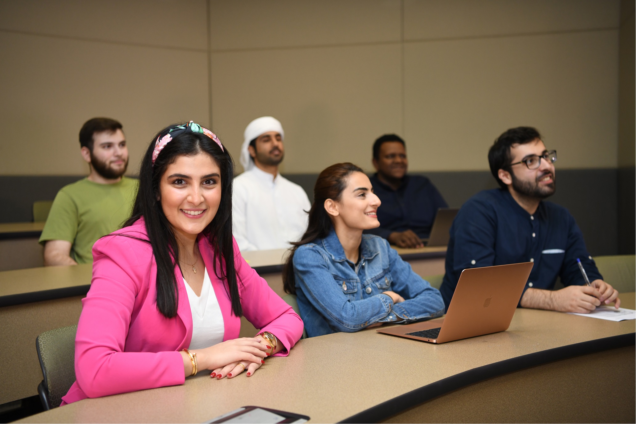 American university of sharjah acceptance rate