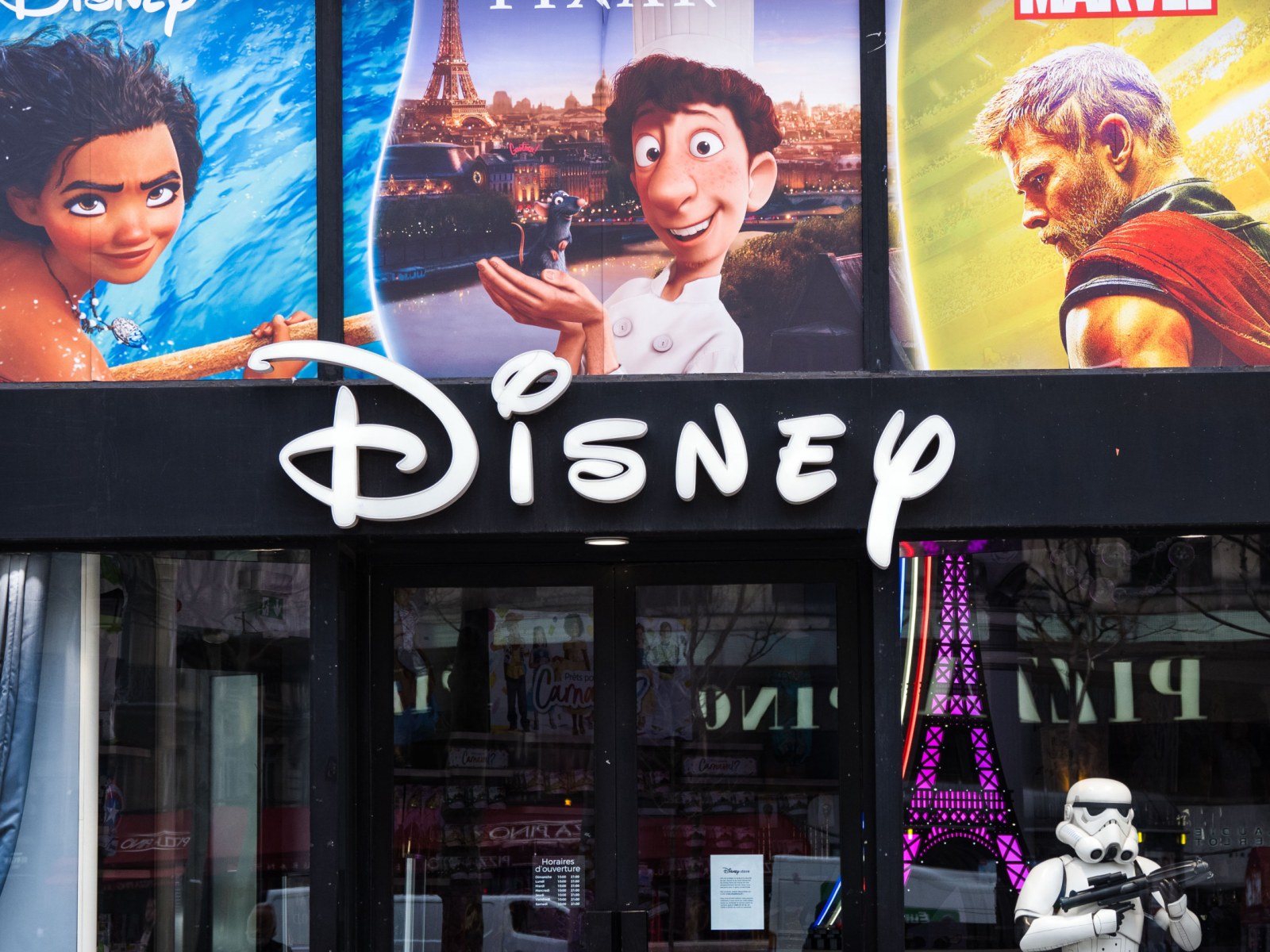 Movies To Watch With The Whole Family When You Can T Stand Frozen Ii Anymore Movies To Watch With The Whole Family When You Can T Stand Frozen Ii Anymore