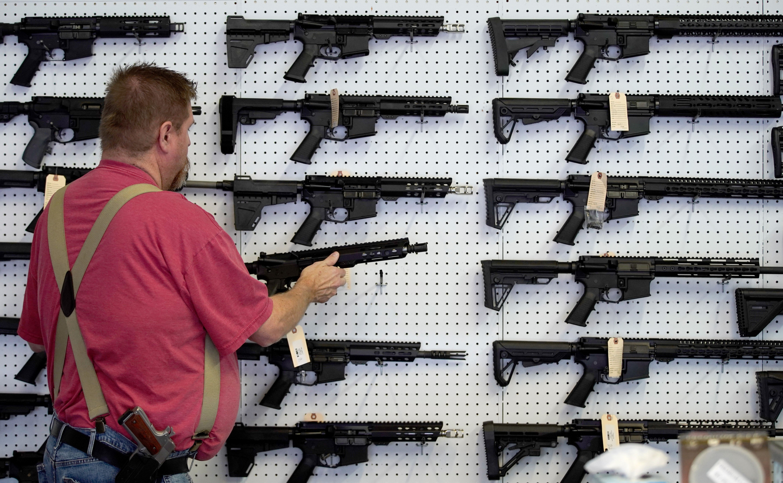 Gun dealers let off hook when ATF inspections find violations