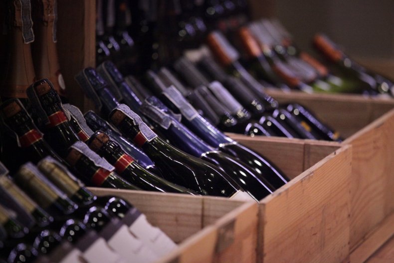Best Wine Clubs to Subscribe to While Coronavirus Quarantining
