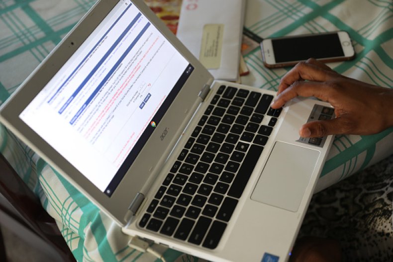 filing for unemployment amid coronavirus outbreak