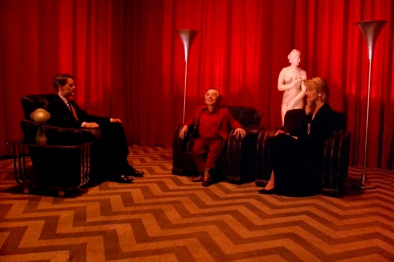 'Twin Peaks': 30 Iconic Moments for the Show's 30th Anniversary