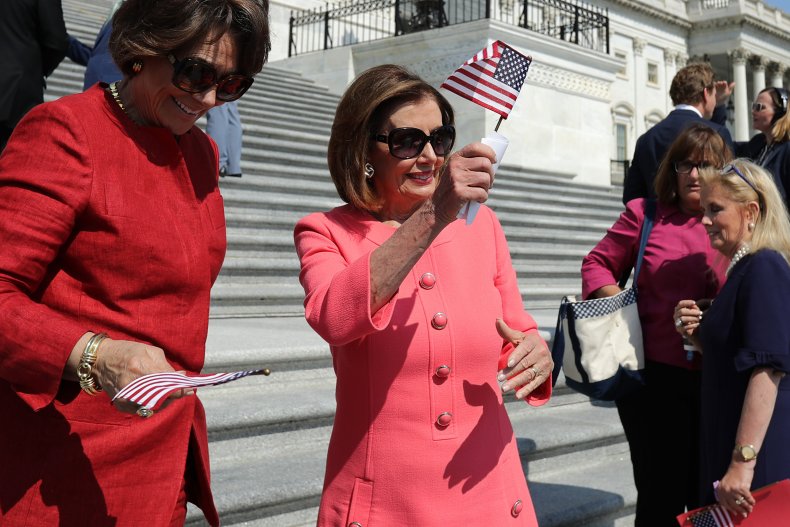 vulnerable Democrats dominate Republicans fundraising