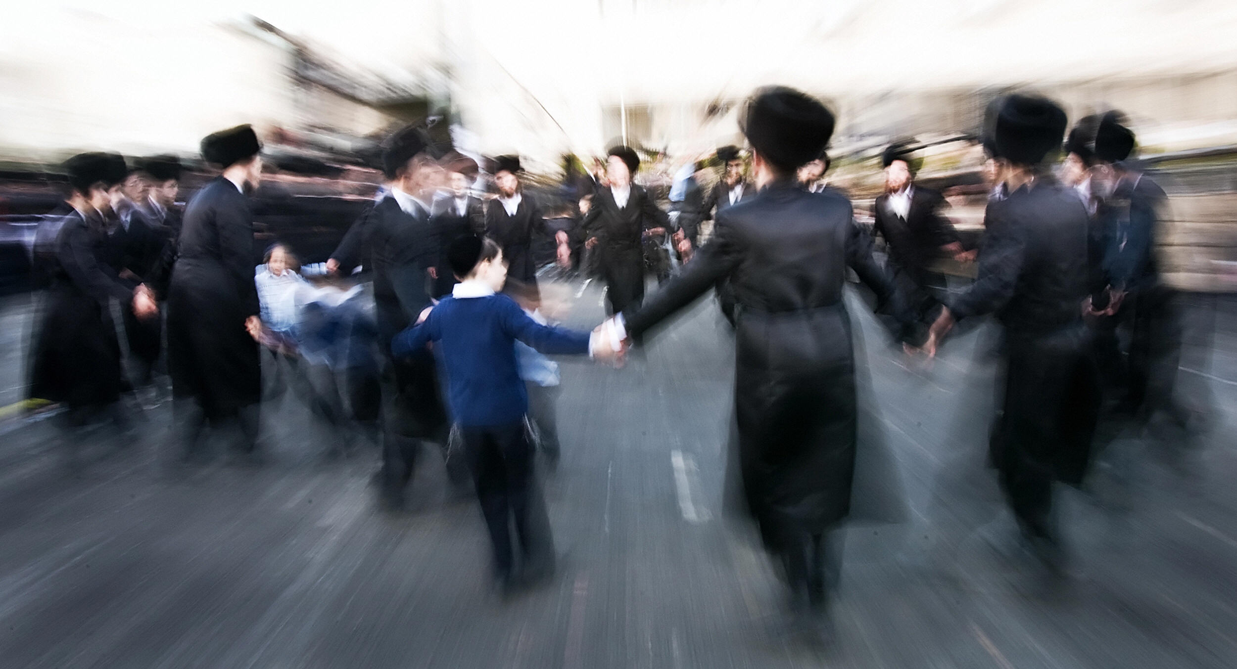 Large Crowd Break Lockdown To Attend Wedding Ceremony On Streets