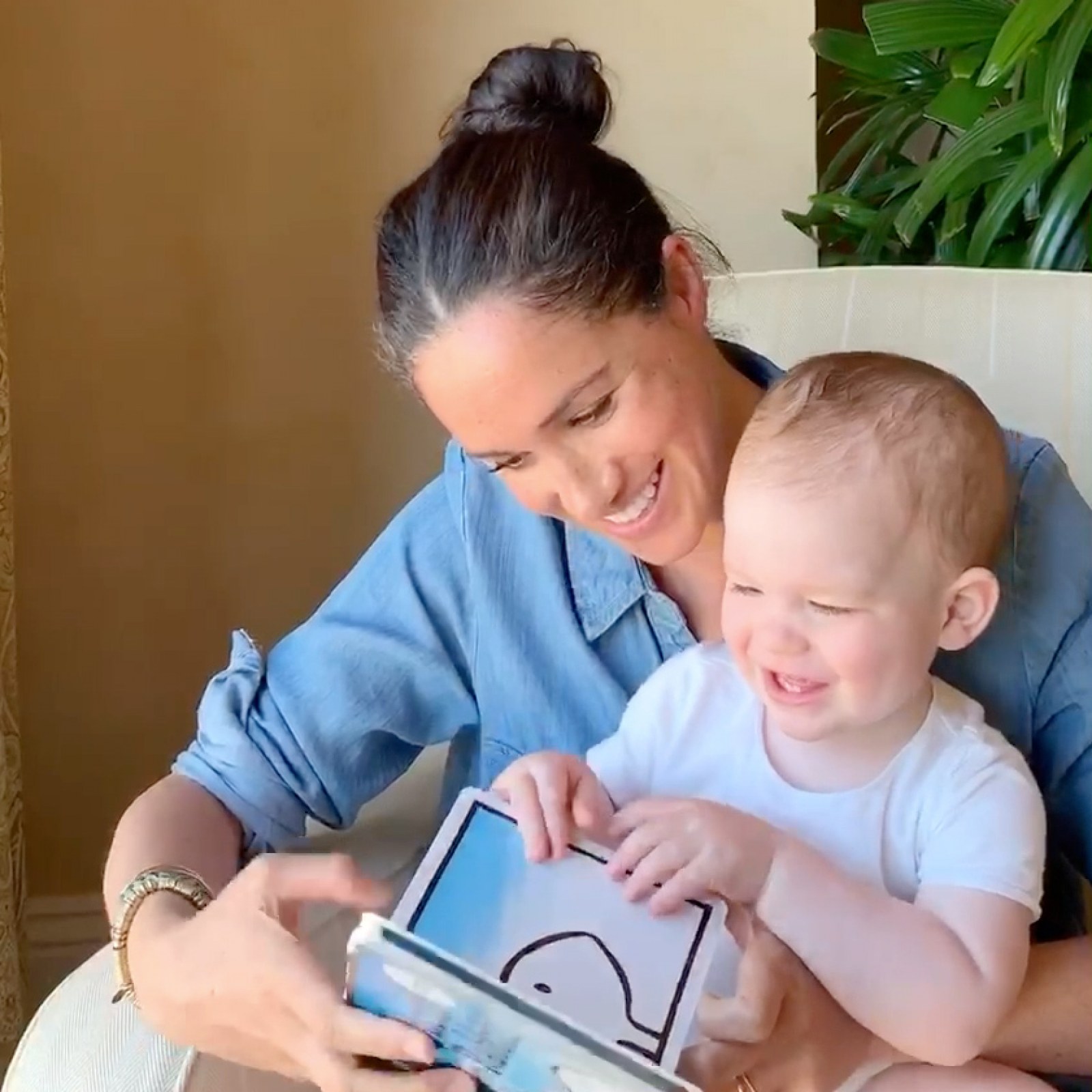 Meghan Markle And Baby Archie Sue Paparazzi Over Pictures In Public Park Meghan Markle And Baby Archie Sue Paparazzi Over Pictures In Public Park