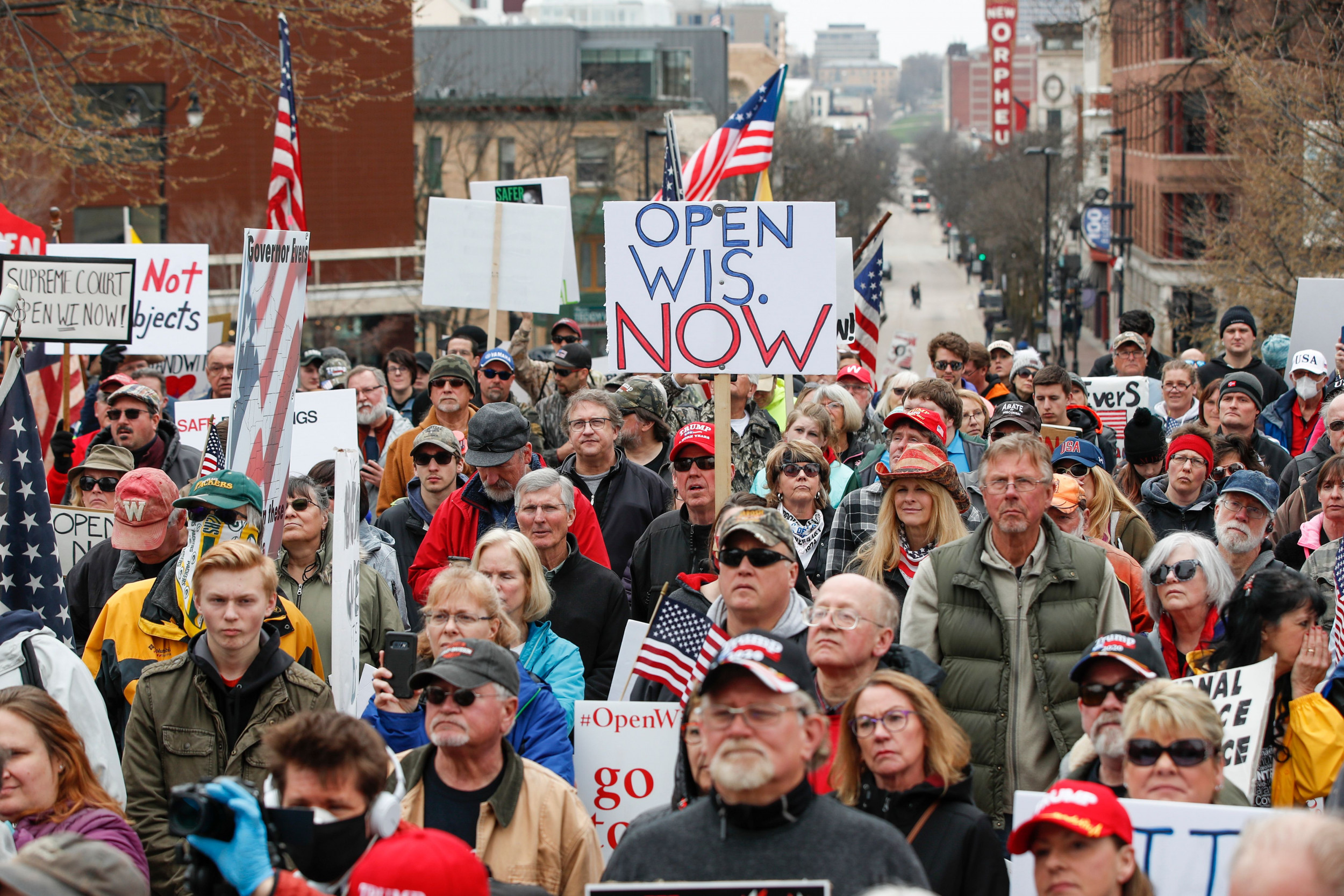 Wisconsin's New Coronavirus Cases Rise As People Flock To Reopened Bars ...