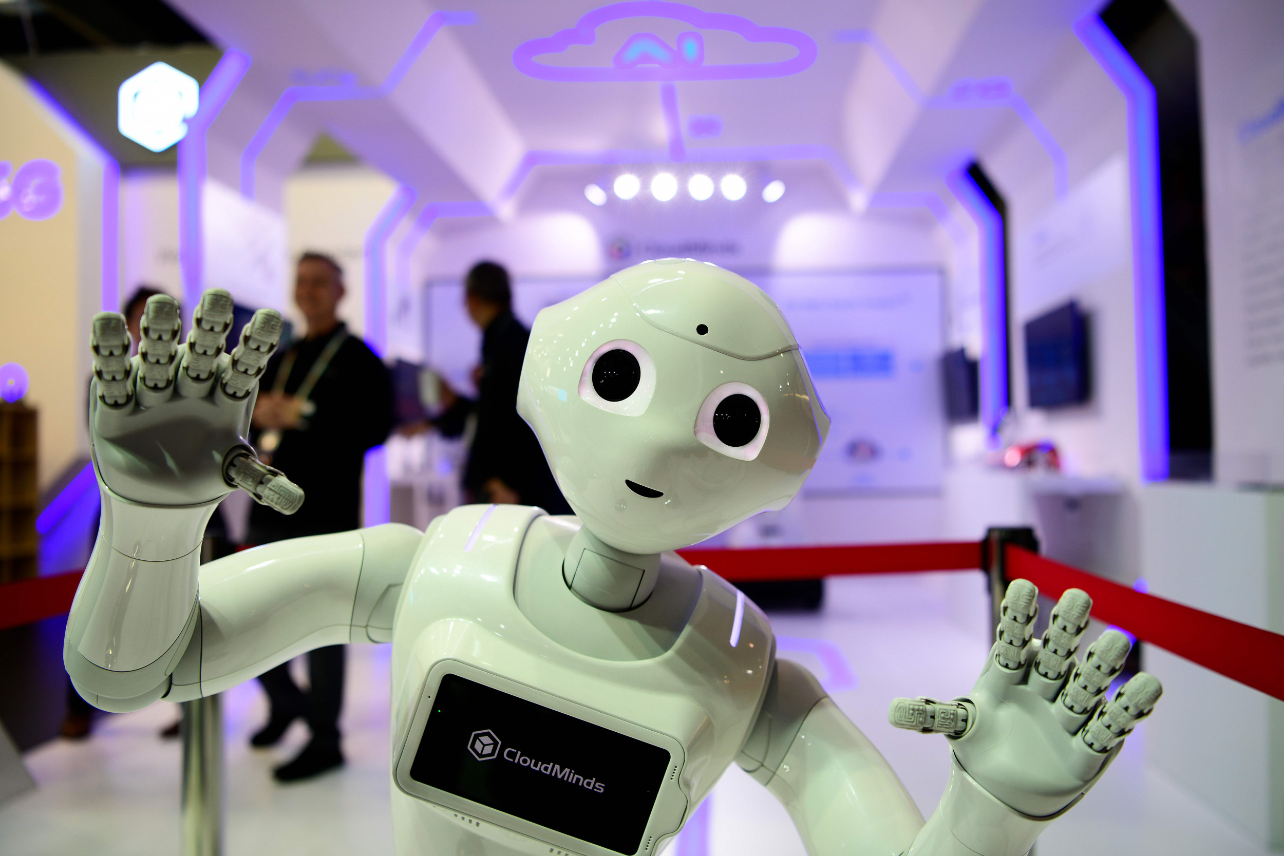 Технологии искусственного интеллекта и робототехники. Современные роботы. Роботы в будущем. Робот с искусственным интеллектом. Робо.