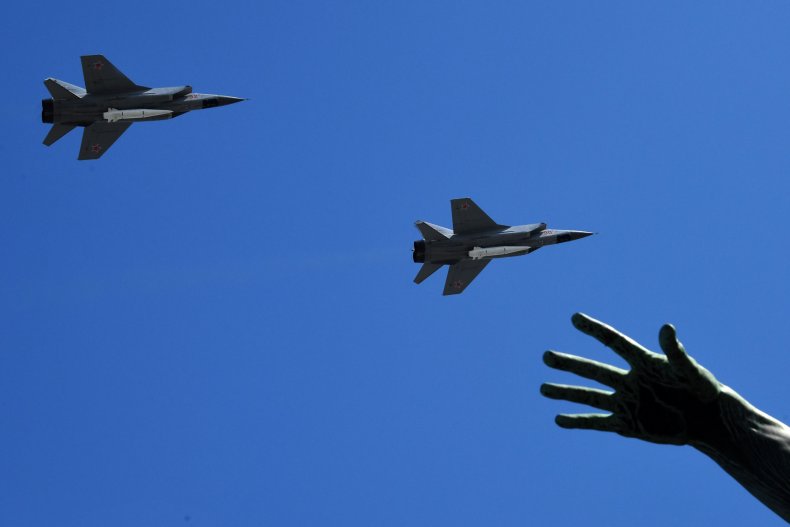 Kinzhal, hypersonic missiles, Russia, PAK DA, bomber