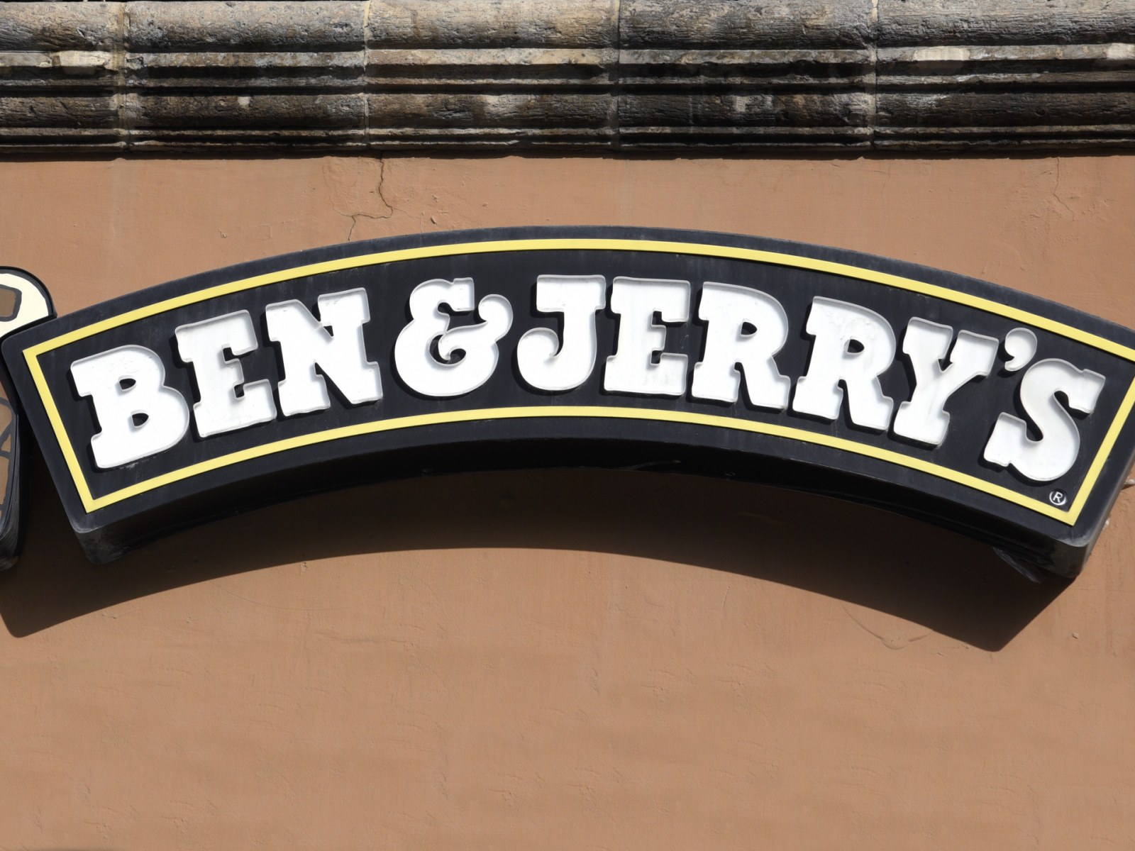 Ben Jerry S Calls To Dismantle White Supremacy In No Holds Barred Statement