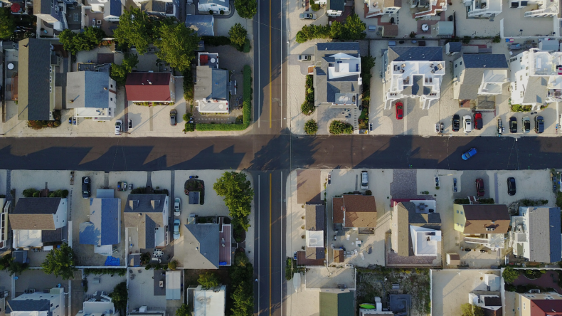 Newsweek AMPLIFY - Investing in single-family rentals