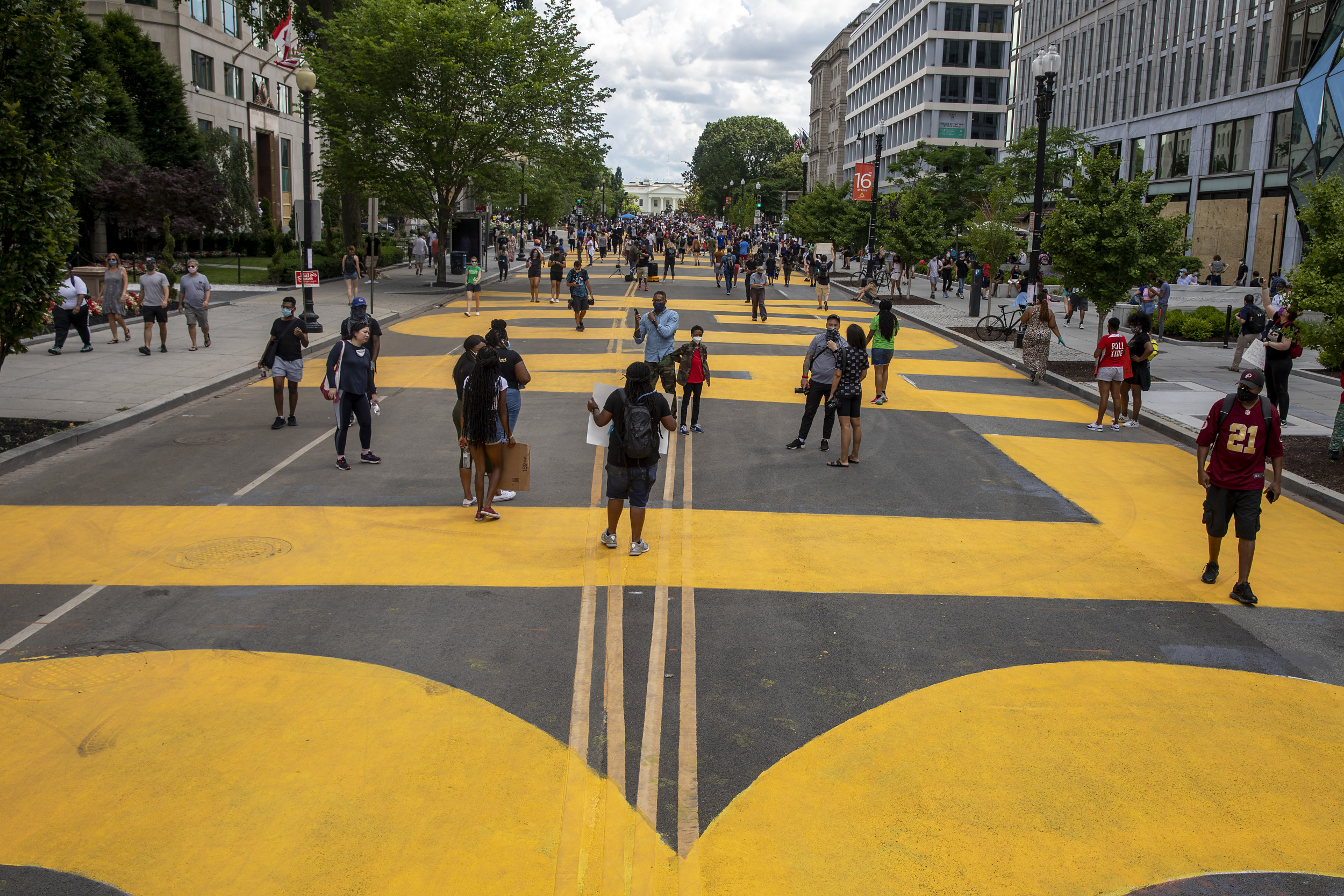 D.C. Mayor Says She Hasn't Reviewed 'Defund the Police' Message Near ...