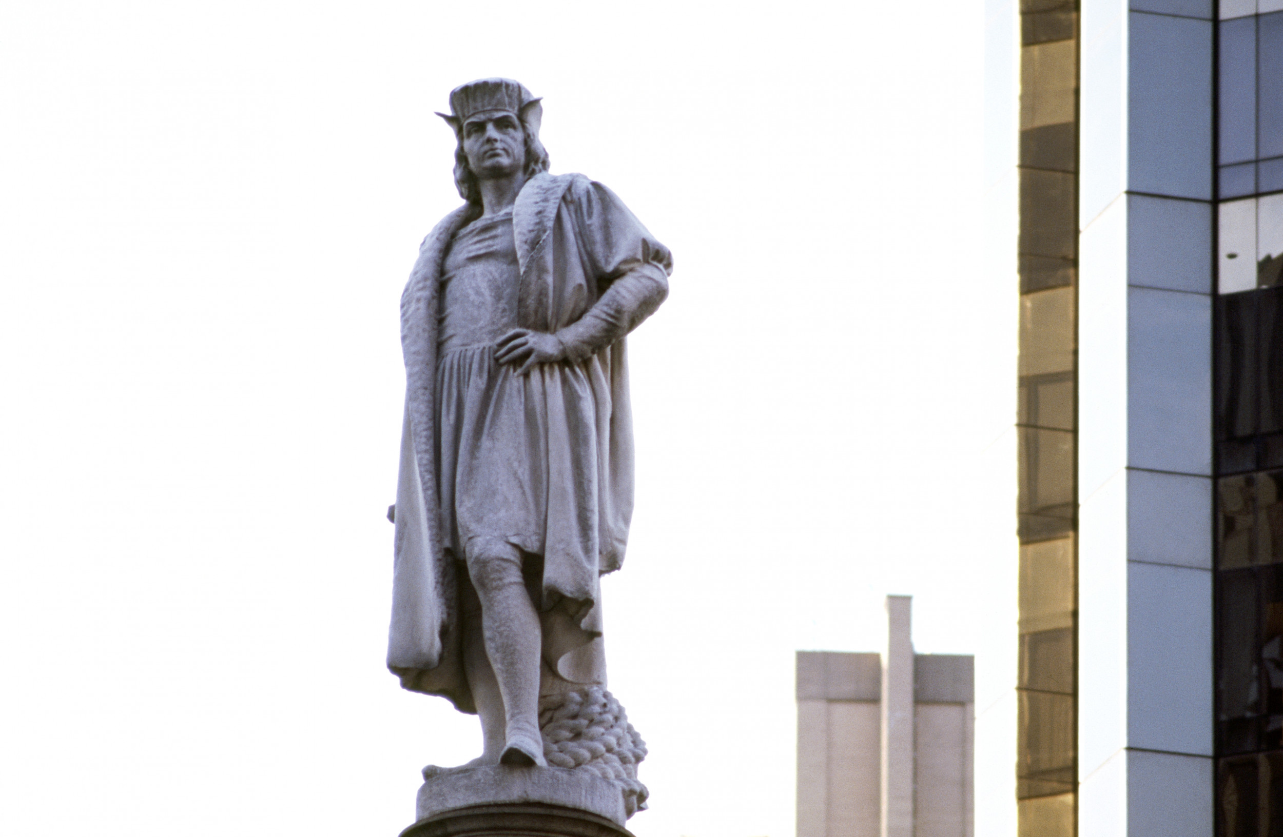 памятник колумбу в нью йорке