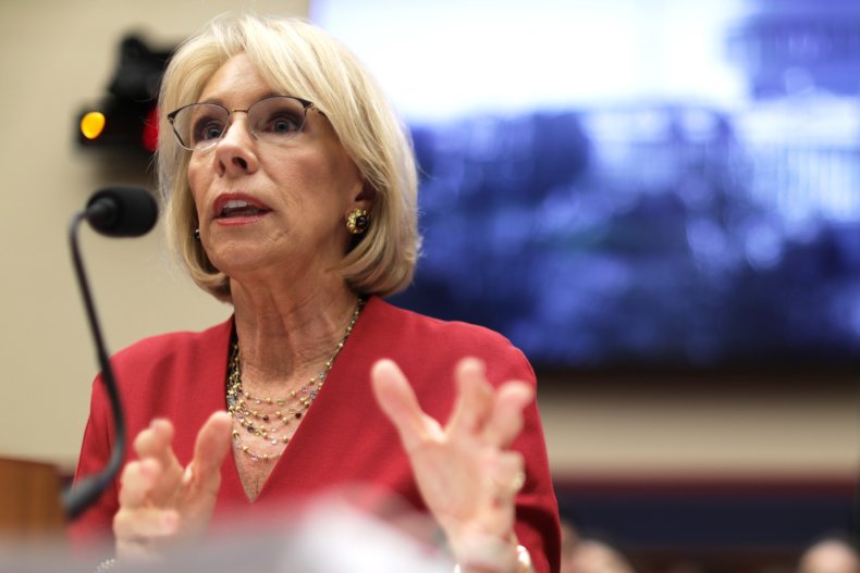 devos