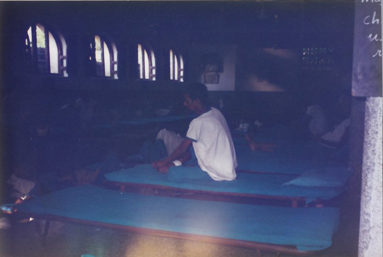 Mother Teresa, Volunteer work, dying men