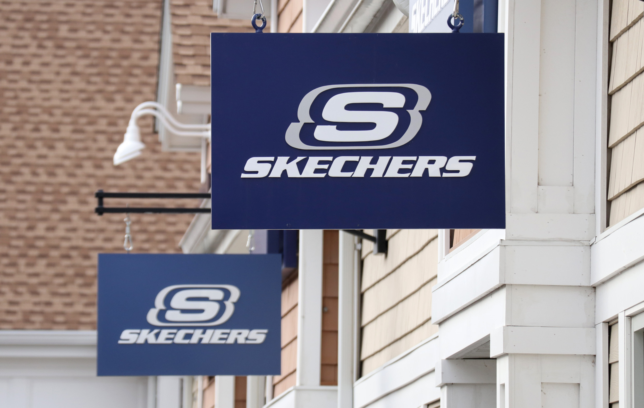 skechers shoes stores