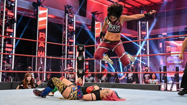 wwe monday night raw bayley asuka
