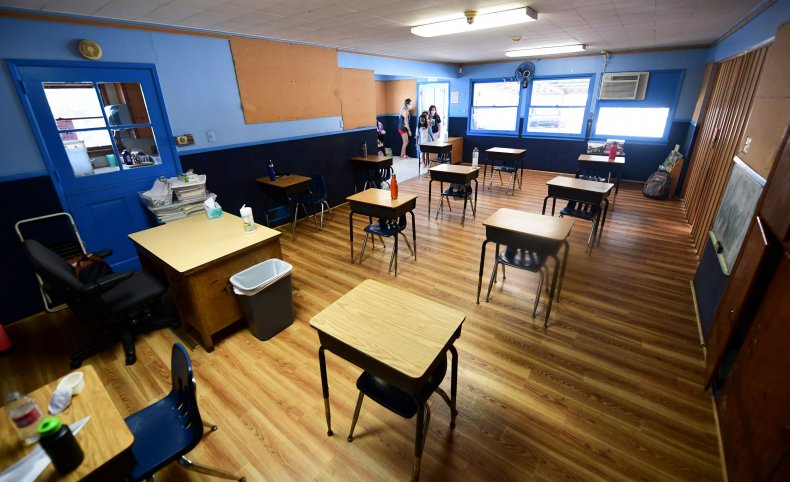 schools reopening teachers union trump plan 